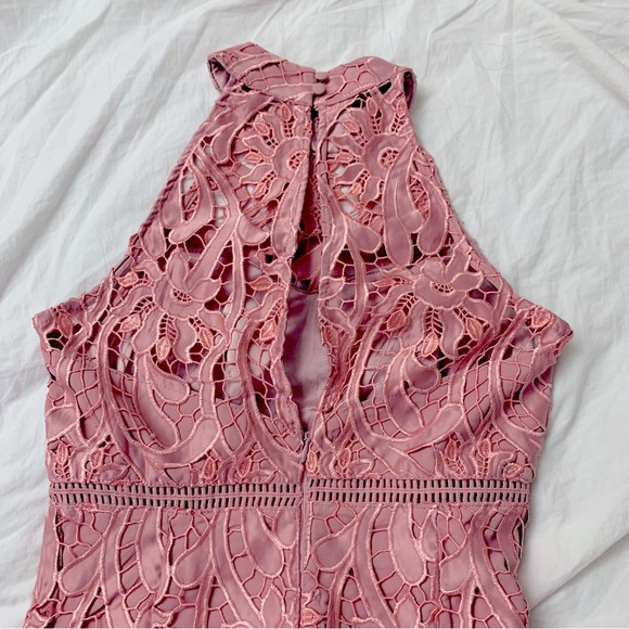 ⭐️‼️HOST PICK ‼️⭐️ Bardot - Pink Lace Halter Dress - Picture 6 of 8